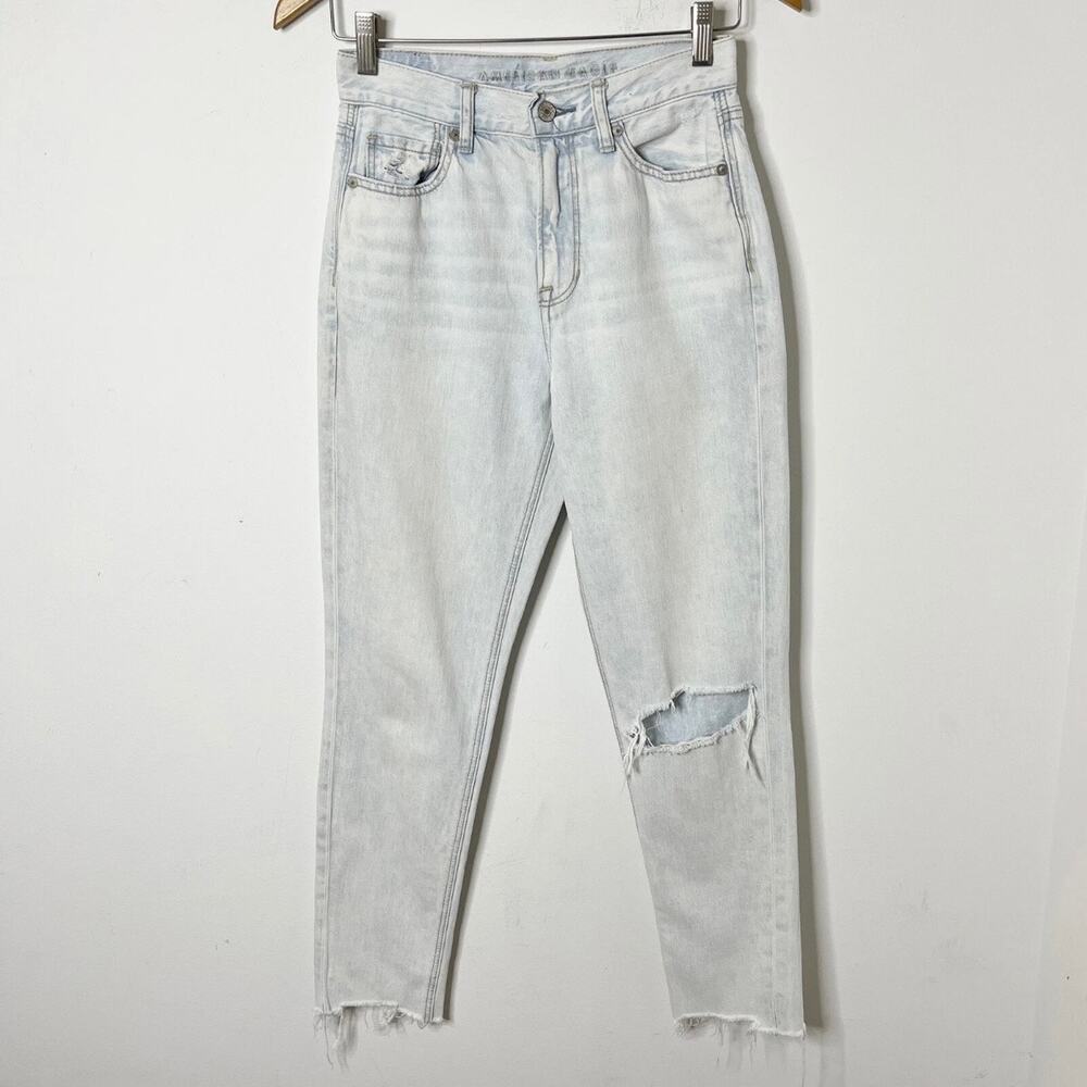 American Eagle Women's Mom Jeans 0 Distressed Light Wash High Rise Cut Off Denim - Picture 3 of 12